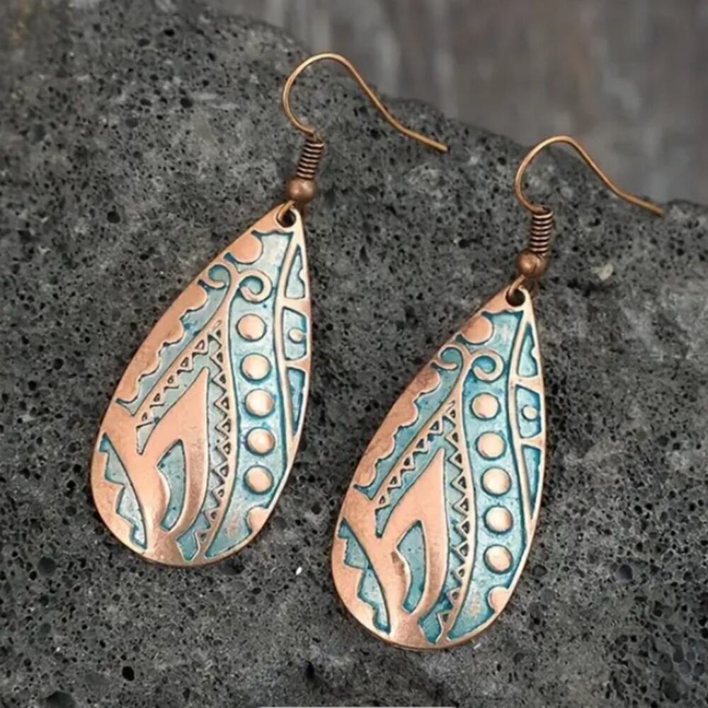 Etched Copper Boho Earrings, with bronze color Tribal Vintage